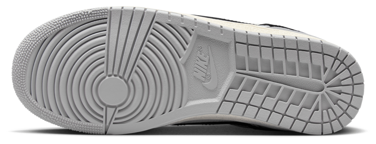 Jordan Air Jordan Skyline Low Image 5 of 5. Tap to open photo gallery.