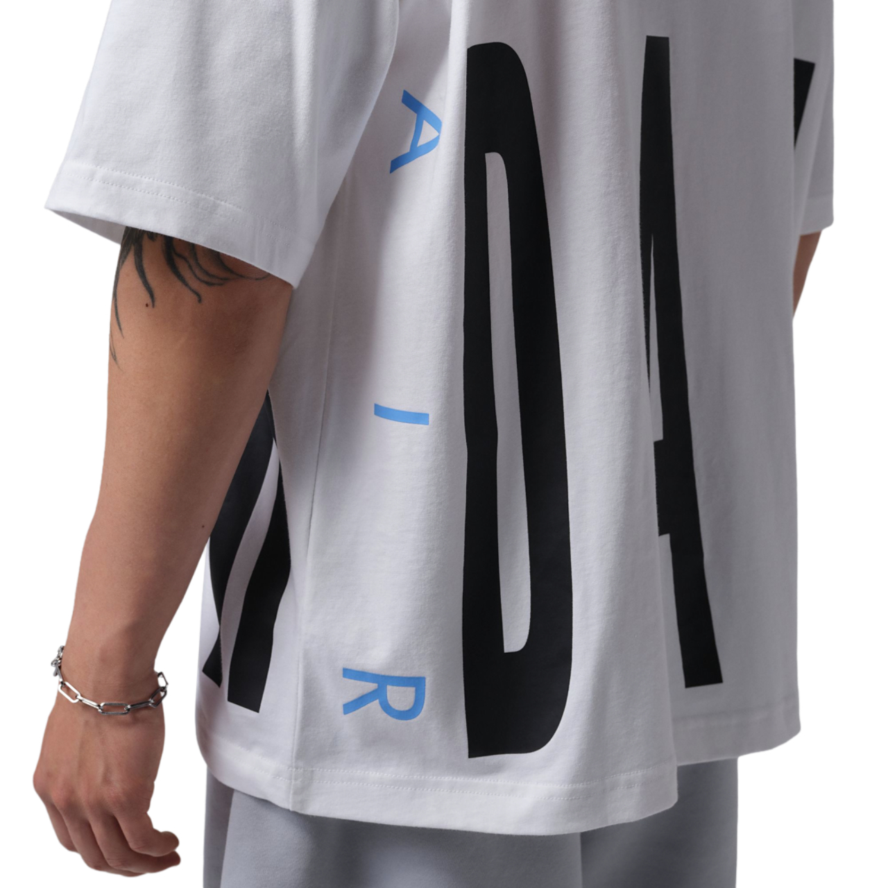 Jordan Torso Stretch Oversized Short Sleeve Crew Image 3 of 4. Tap to open photo gallery.