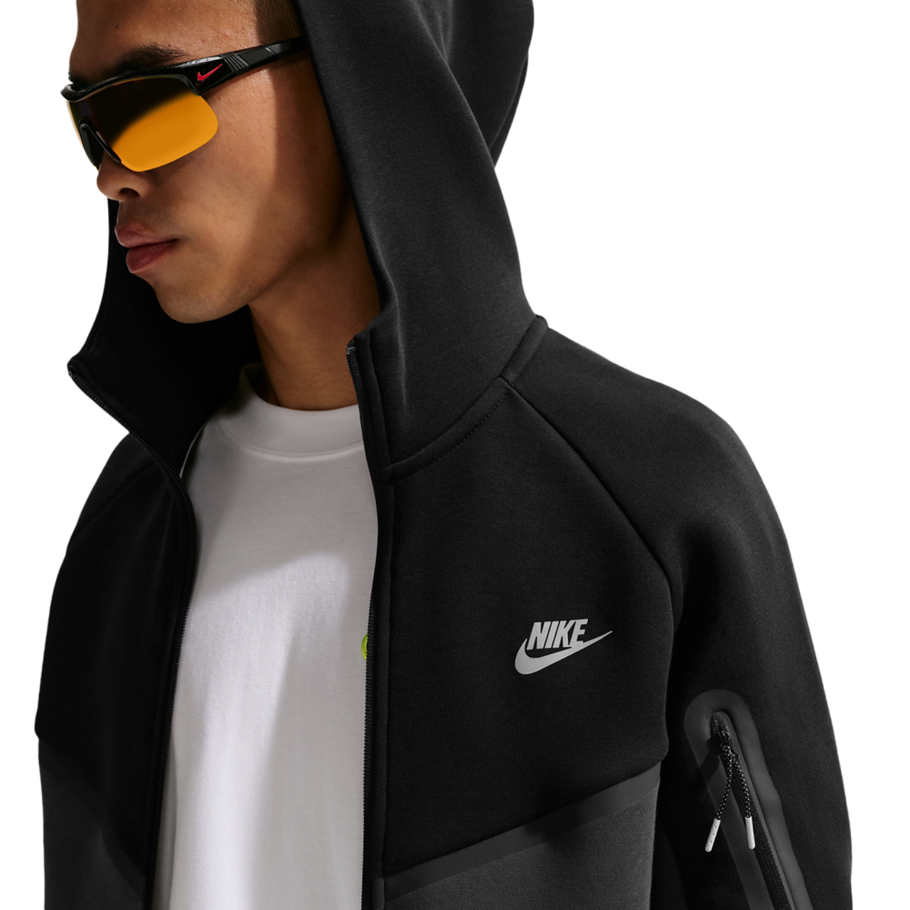 Nike Tech Fleece Windrunner Full-Zip Jacket AM Day Image 3 of 4. Tap to open photo gallery.