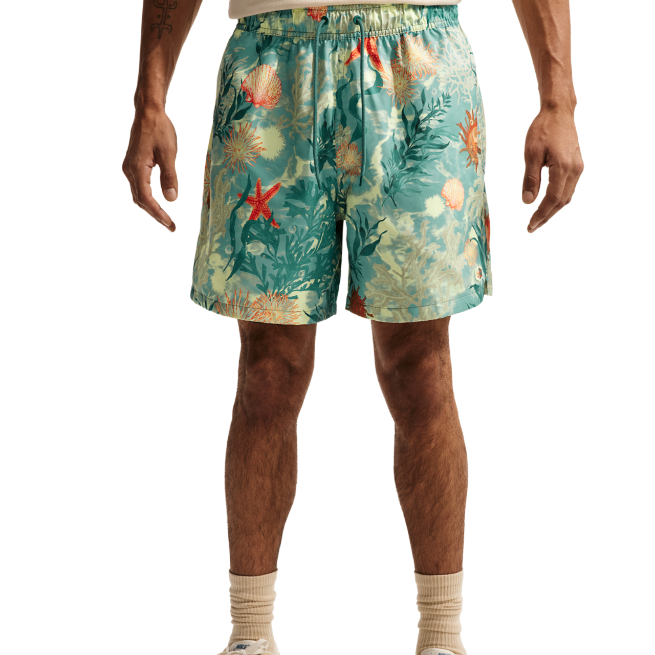 Nike Club Spring B Flow Short Image 1 of 4. Tap to open photo gallery.