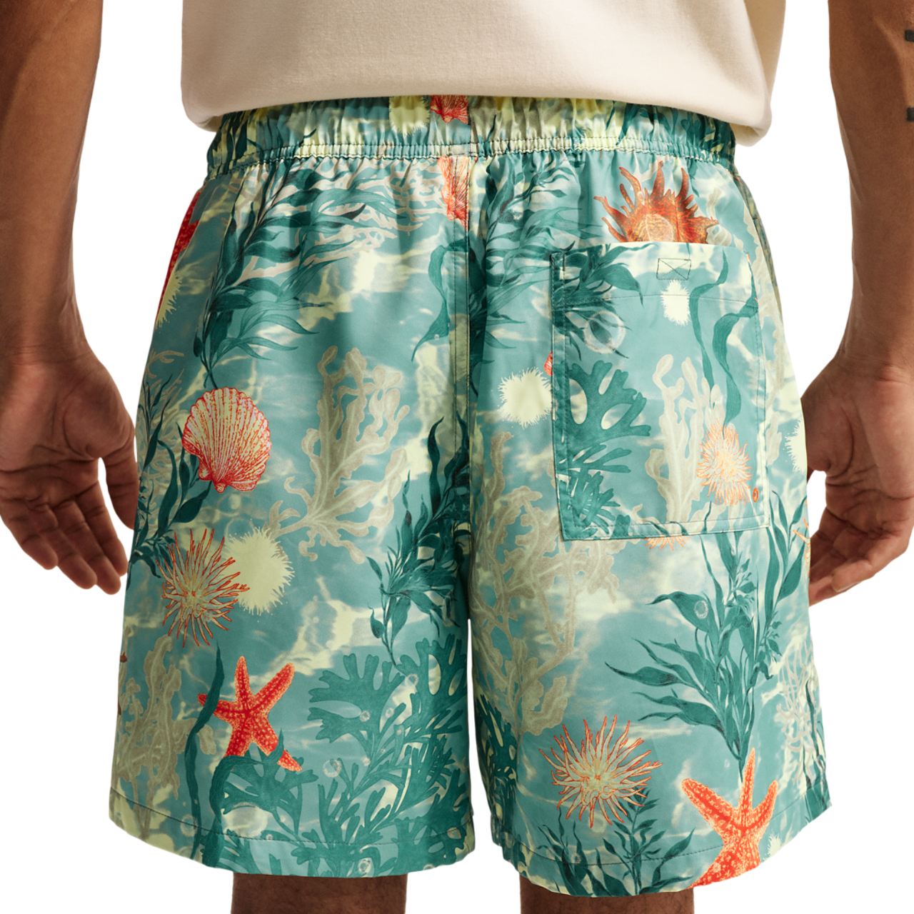 Nike Club Spring B Flow Short Image 2 of 4. Tap to open photo gallery.