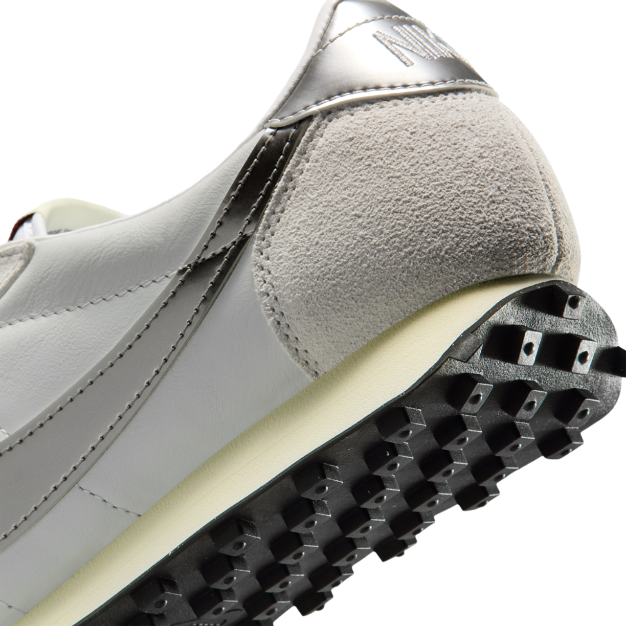 Nike LD-1000 Image 8 of 8. Tap to open photo gallery.