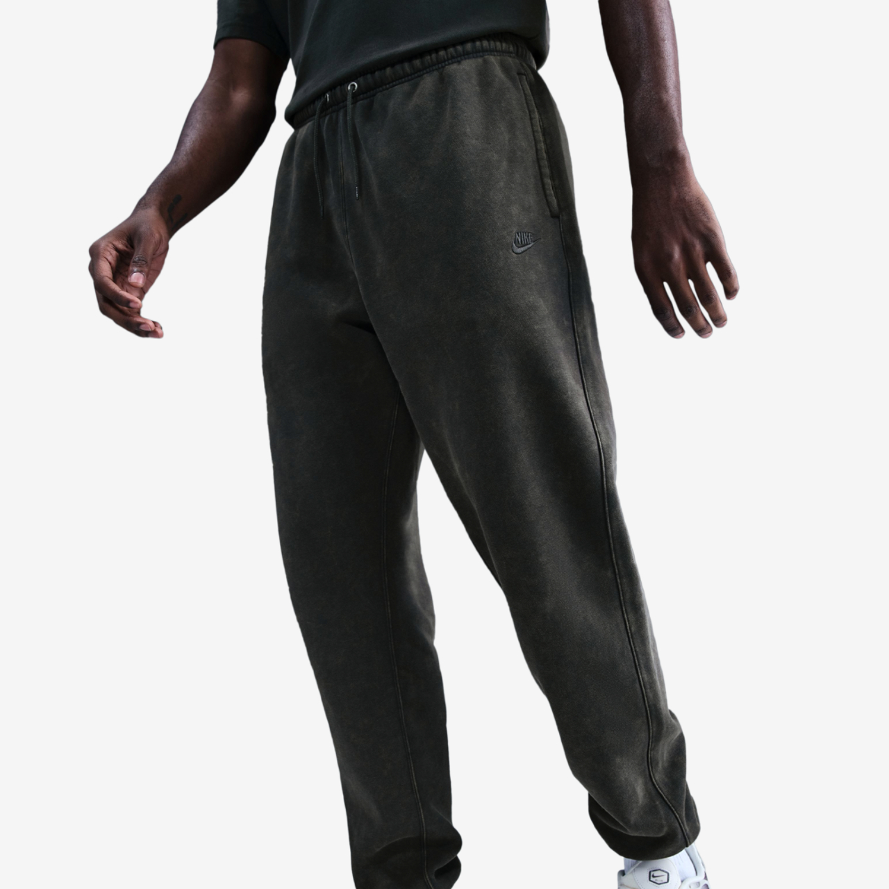 Nike CWash Club Basketball Cuff Pants Image 1 of 2. Tap to open photo gallery.