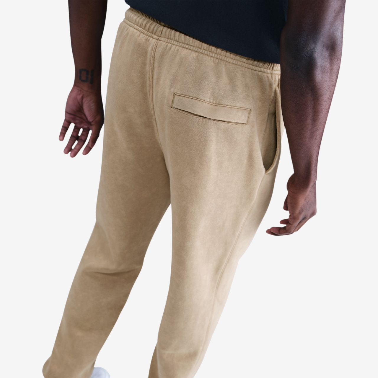 Nike CWash Club Basketball Cuff Pants Image 2 of 4. Tap to open photo gallery.