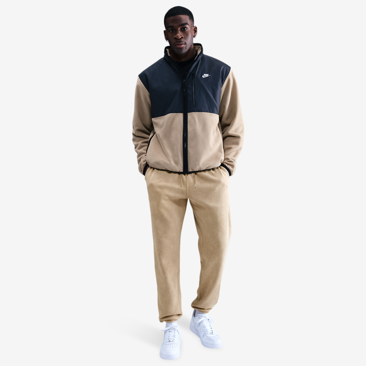 Nike CWash Club Basketball Cuff Pants Image 4 of 4. Tap to open photo gallery.