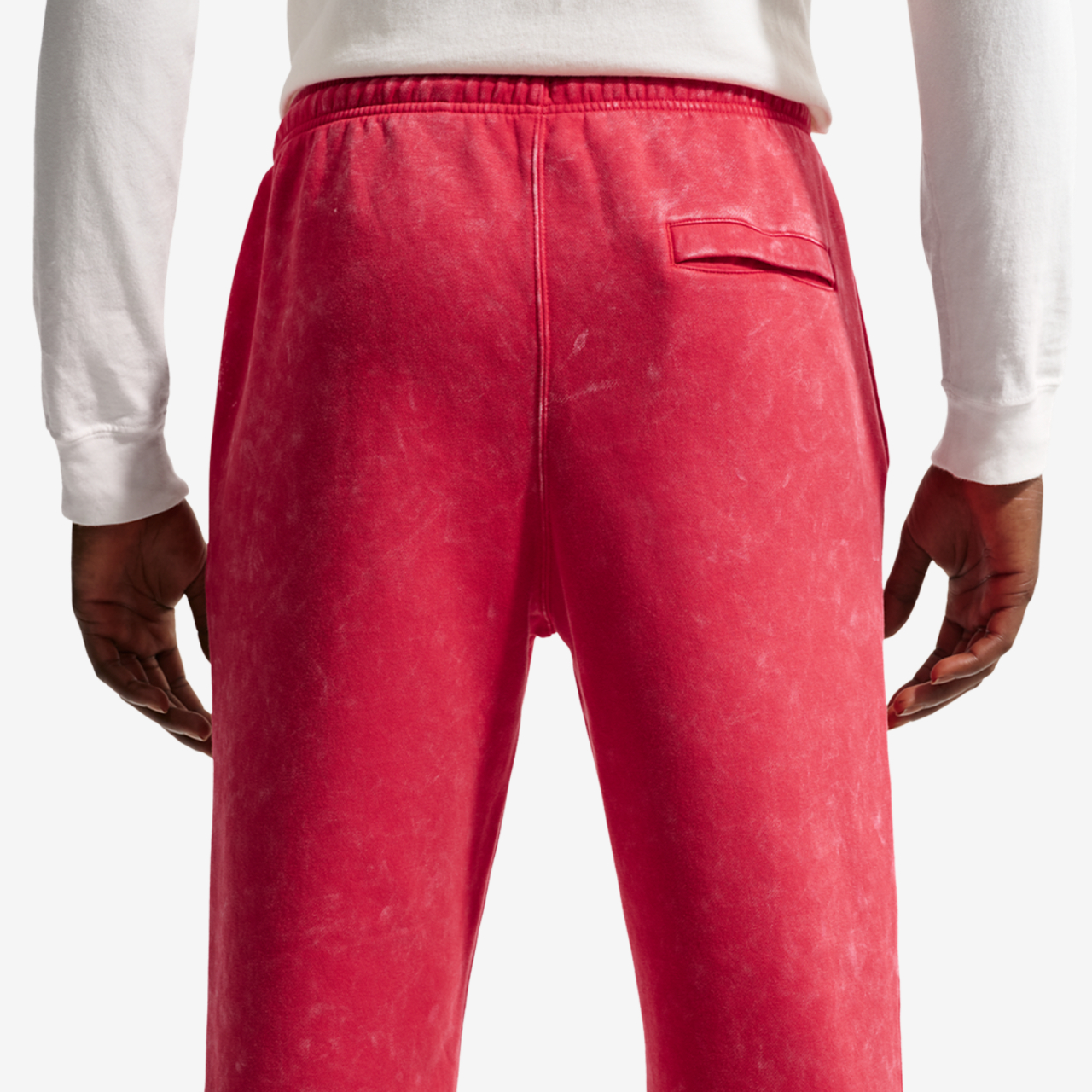 Nike CWash Club Basketball Cuff Pants Image 2 of 4. Tap to open photo gallery.
