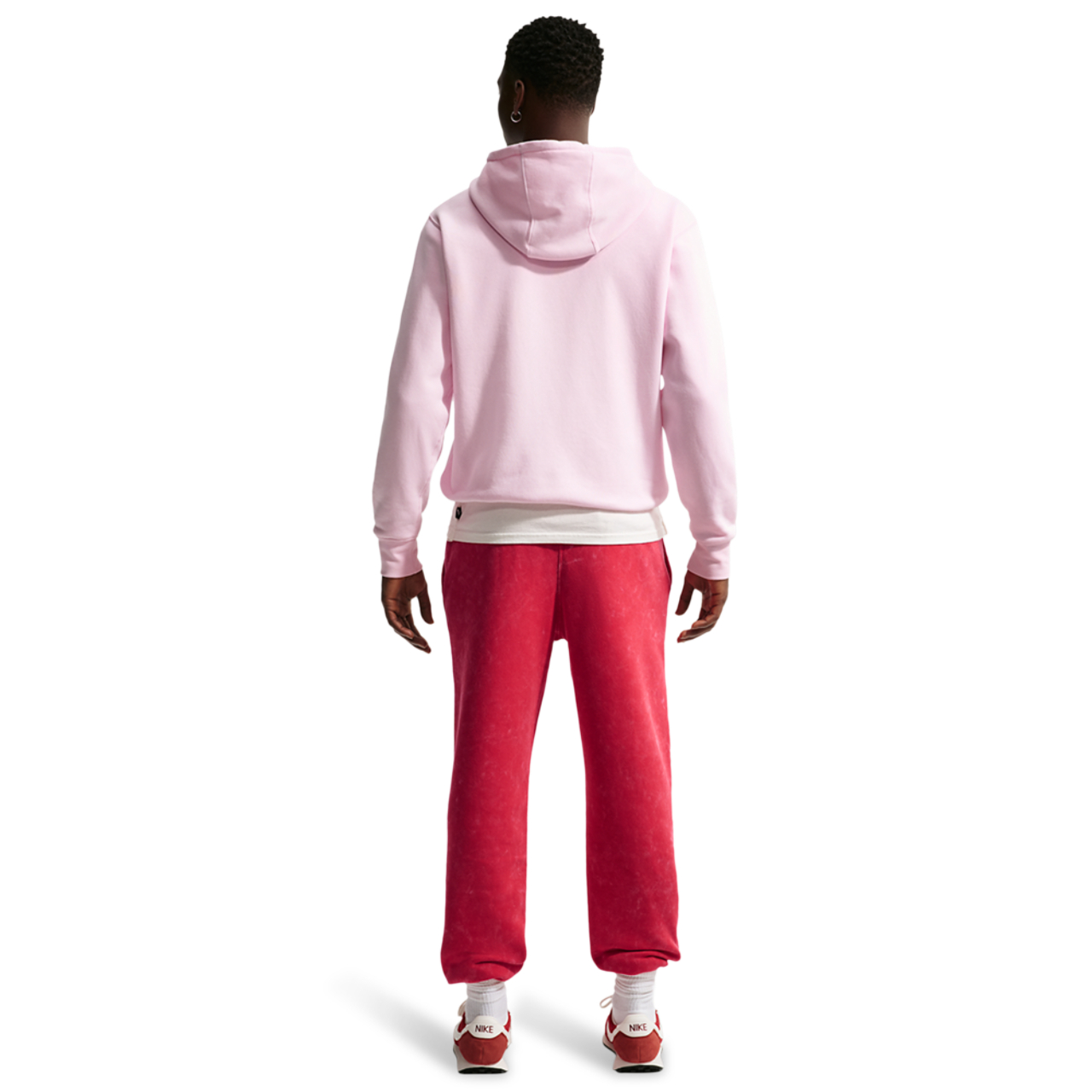 Nike CWash Club Basketball Cuff Pants Image 4 of 4. Tap to open photo gallery.