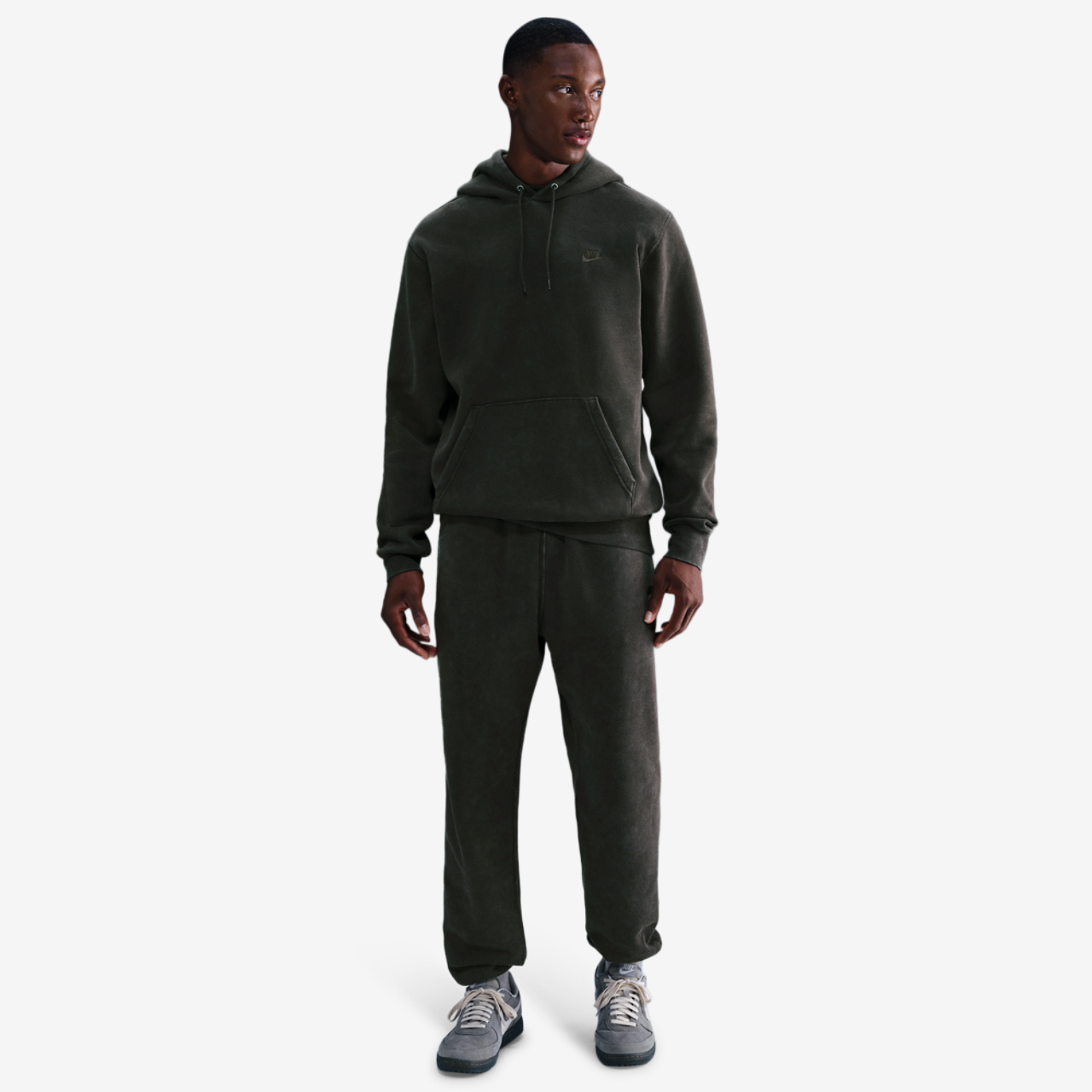 Nike CWash Club Basketball Hoodie Image 3 of 4. Tap to open photo gallery.