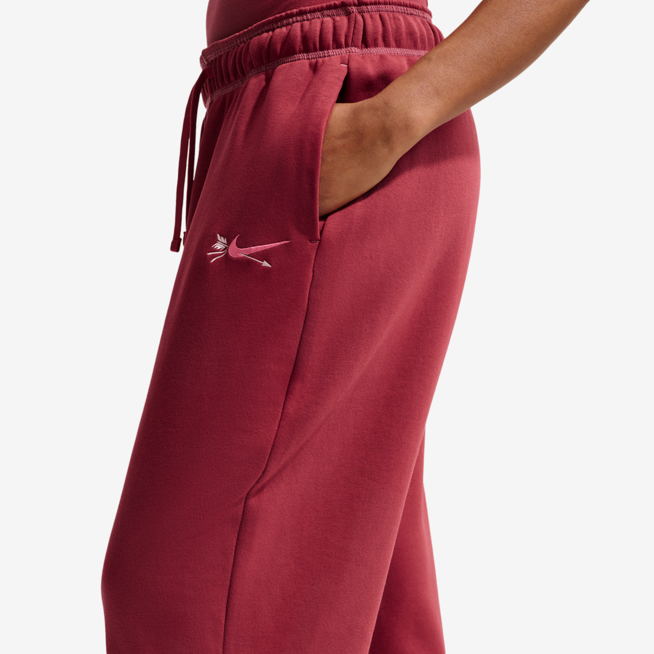 Nike NSW Club Fleece Mid Rise OS Vday Pant Image 2 of 4. Tap to open photo gallery.