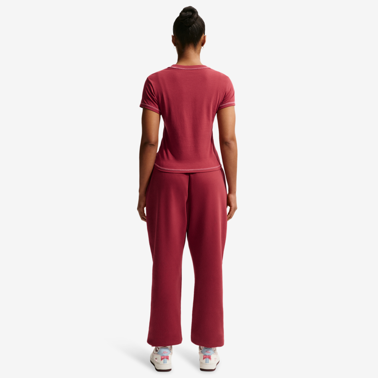 Nike NSW Club Fleece Mid Rise OS Vday Pant Image 4 of 4. Tap to open photo gallery.
