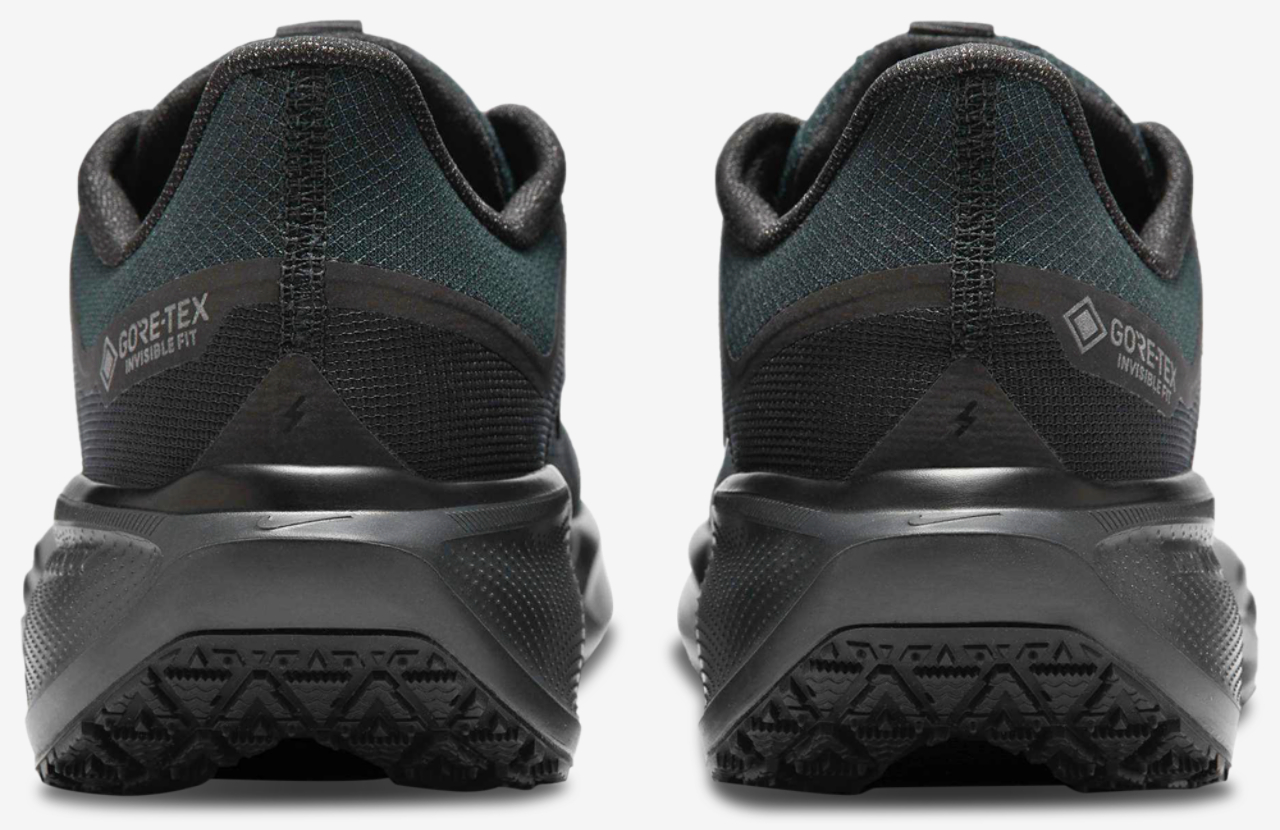 Nike Air ZOOM Pegasus 41 GTX Image 3 of 8. Tap to open photo gallery.