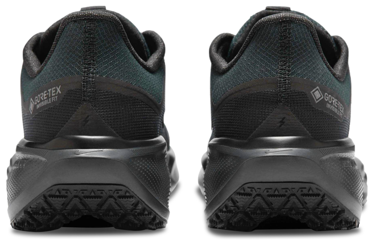 Nike Air ZOOM Pegasus 41 GTX Image 3 of 8. Tap to open photo gallery.