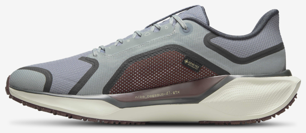 Nike Air ZOOM Pegasus 41 GTX Image 2 of 5. Tap to open photo gallery.
