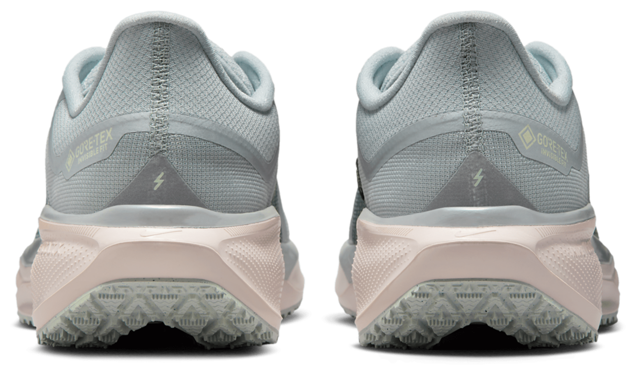 Nike Air ZOOM Pegasus 41 GTX Image 3 of 5. Tap to open photo gallery.