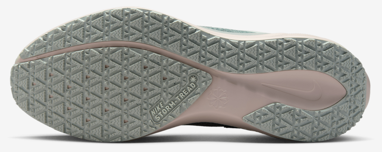 Nike Air ZOOM Pegasus 41 GTX Image 5 of 5. Tap to open photo gallery.