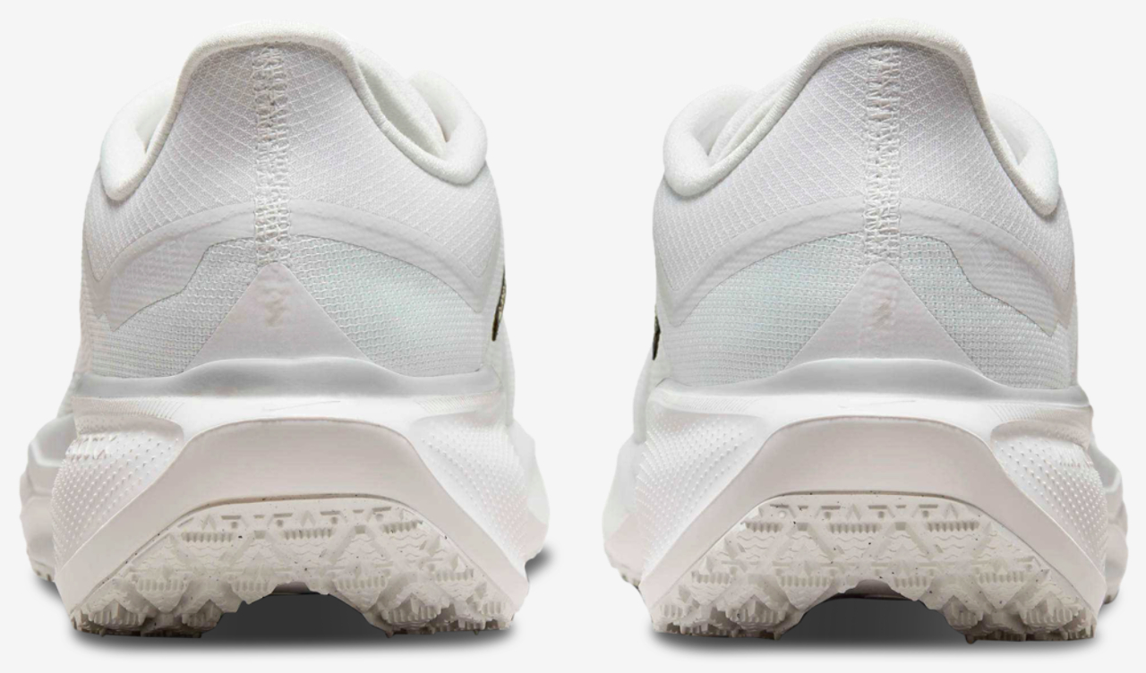 Nike Air ZOOM Pegasus 41 GTX Image 3 of 8. Tap to open photo gallery.