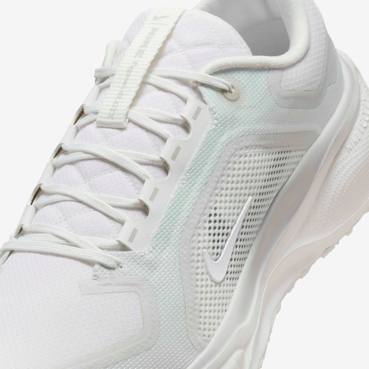 Nike Air ZOOM Pegasus 41 GTX Image 7 of 8. Tap to open photo gallery.
