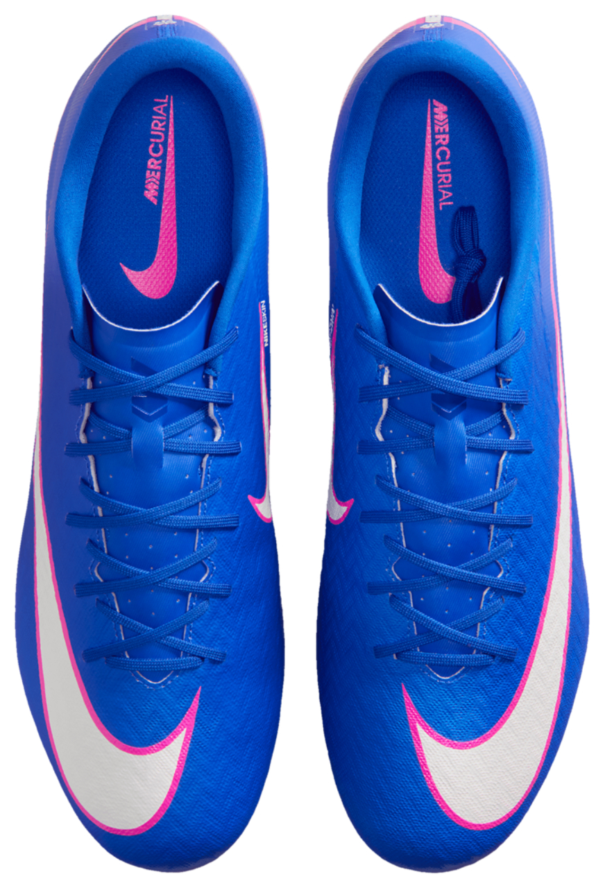 Nike Zoom Vapor 16 Academy FG/MG Image 4 of 9. Tap to open photo gallery.
