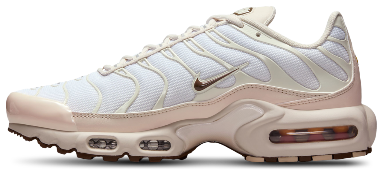 Nike Nike Air Max Plus SE Image 2 of 6. Tap to open photo gallery.