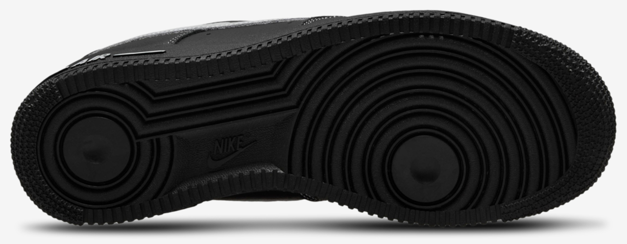 Nike Air Force 1 '07 LV8 Image 4 of 4. Tap to open photo gallery.
