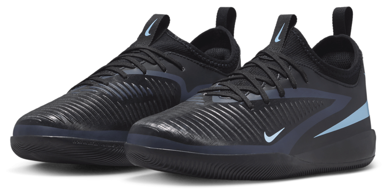 Nike JR Phantom 6 Low Acad TF Image 6 of 8. Tap to open photo gallery.
