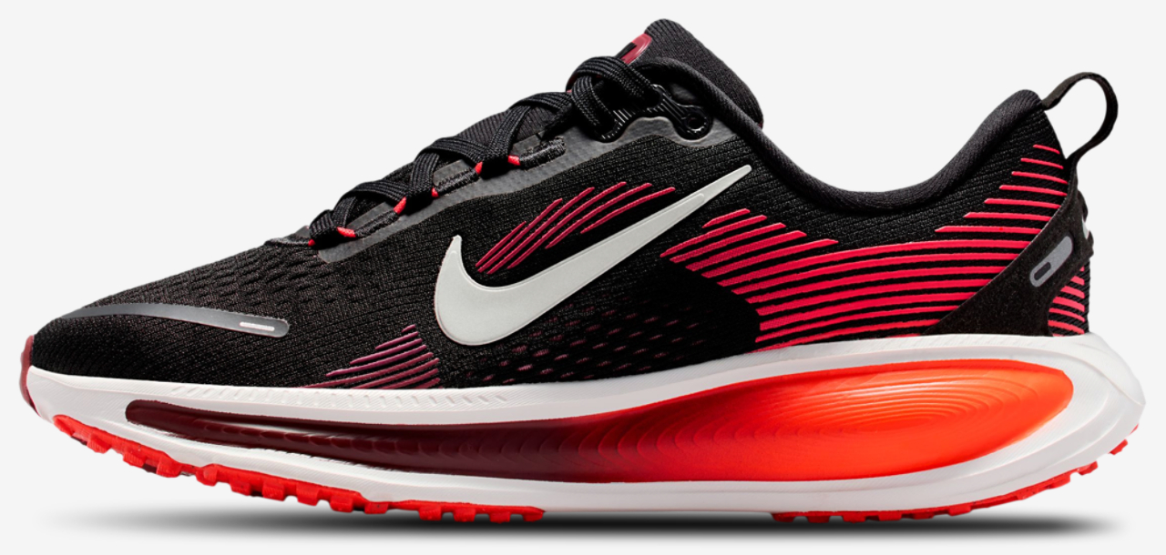 Nike Vomero 18 Image 2 of 6. Tap to open photo gallery.