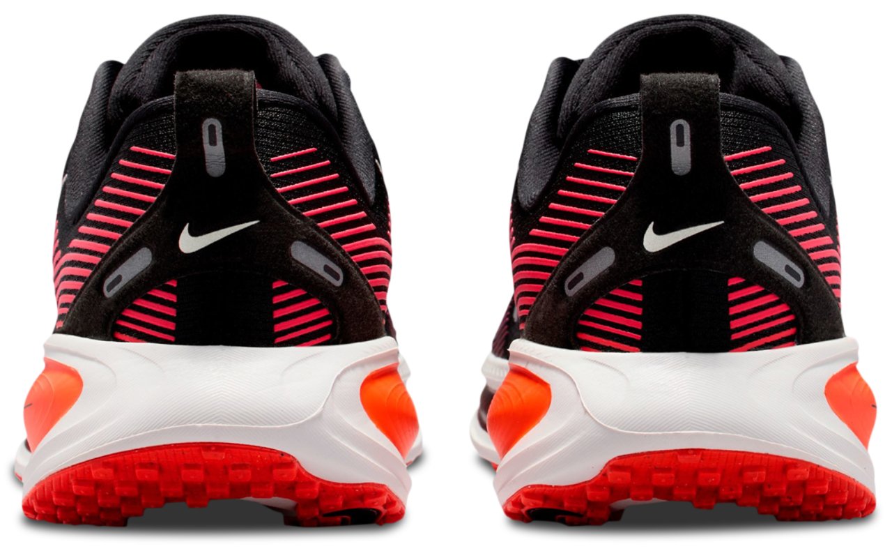 Nike Vomero 18 Image 3 of 6. Tap to open photo gallery.