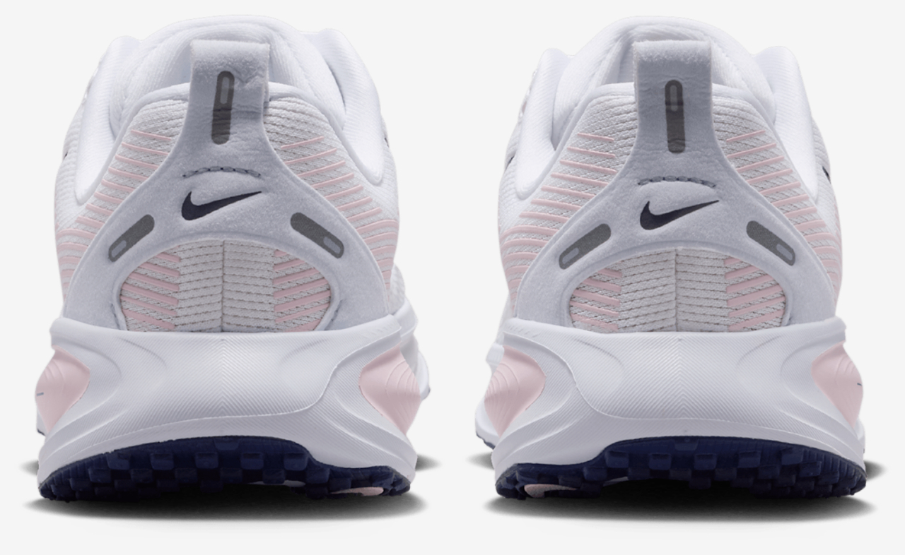 Nike Vomero 18 Image 3 of 5. Tap to open photo gallery.