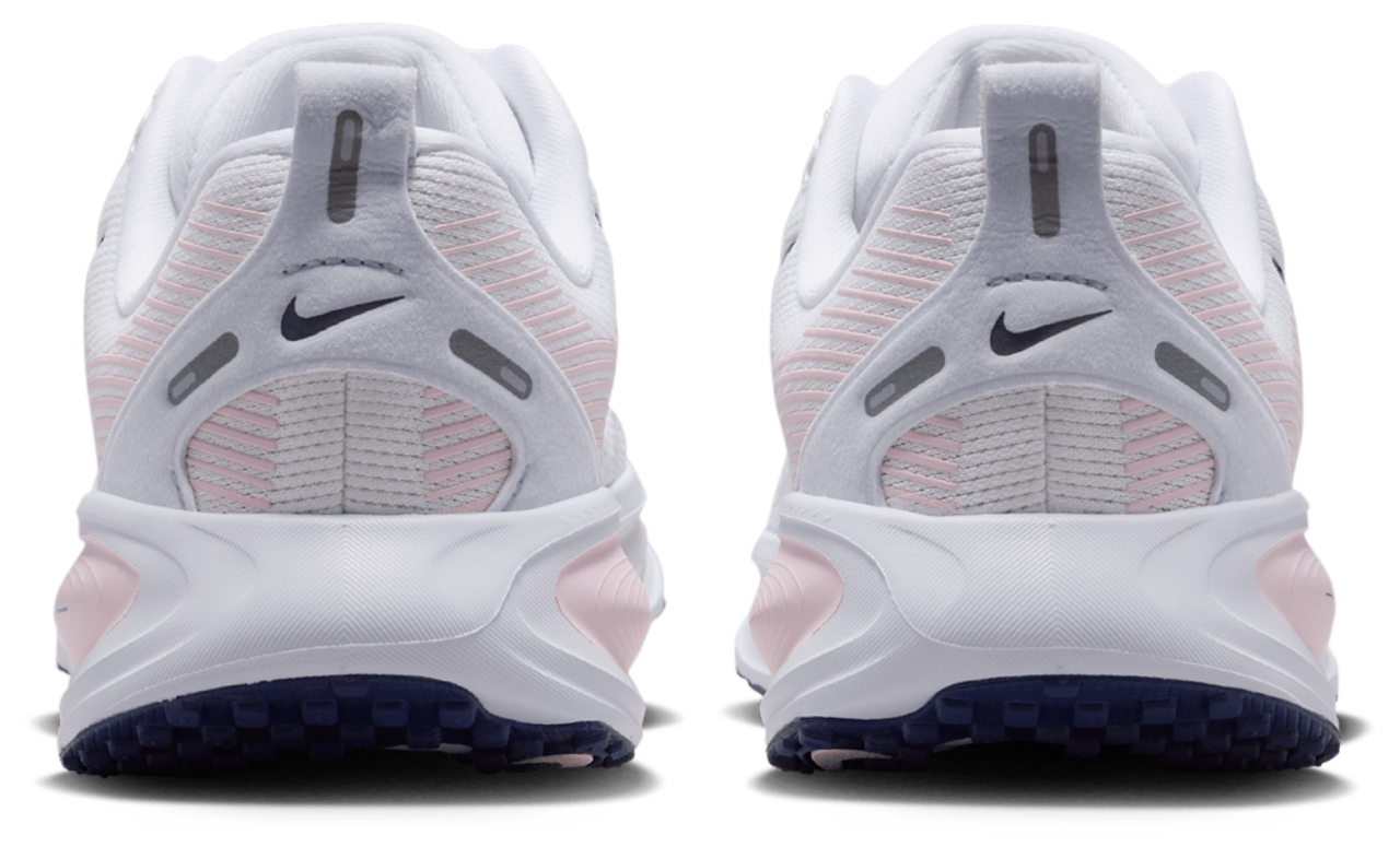 Nike Vomero 18 Image 3 of 5. Tap to open photo gallery.