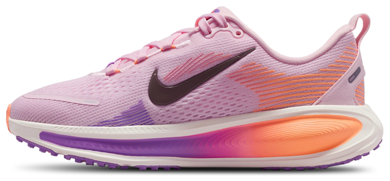 Nike Vomero 18 Image 2 of 5. Tap to open photo gallery.