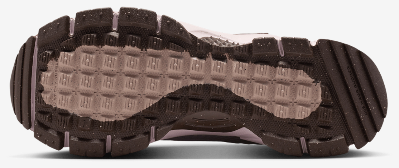 Nike Vomero Roam Image 5 of 5. Tap to open photo gallery.