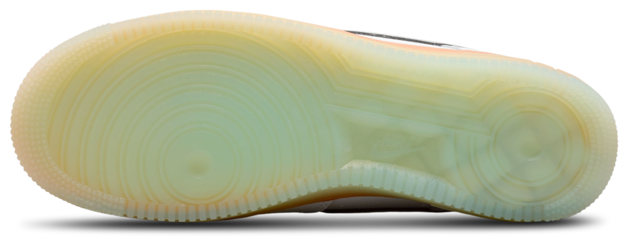 Nike Air Force 1 '07 Image 5 of 5. Tap to open photo gallery.