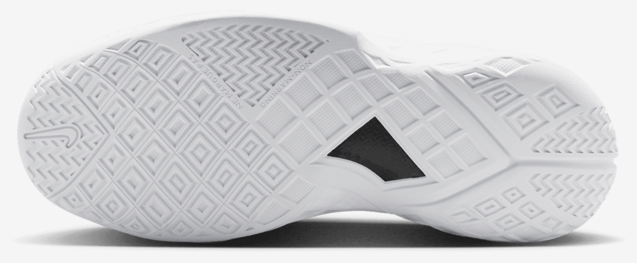 Nike Kobe 3 High Halo Image 5 of 8. Tap to open photo gallery.