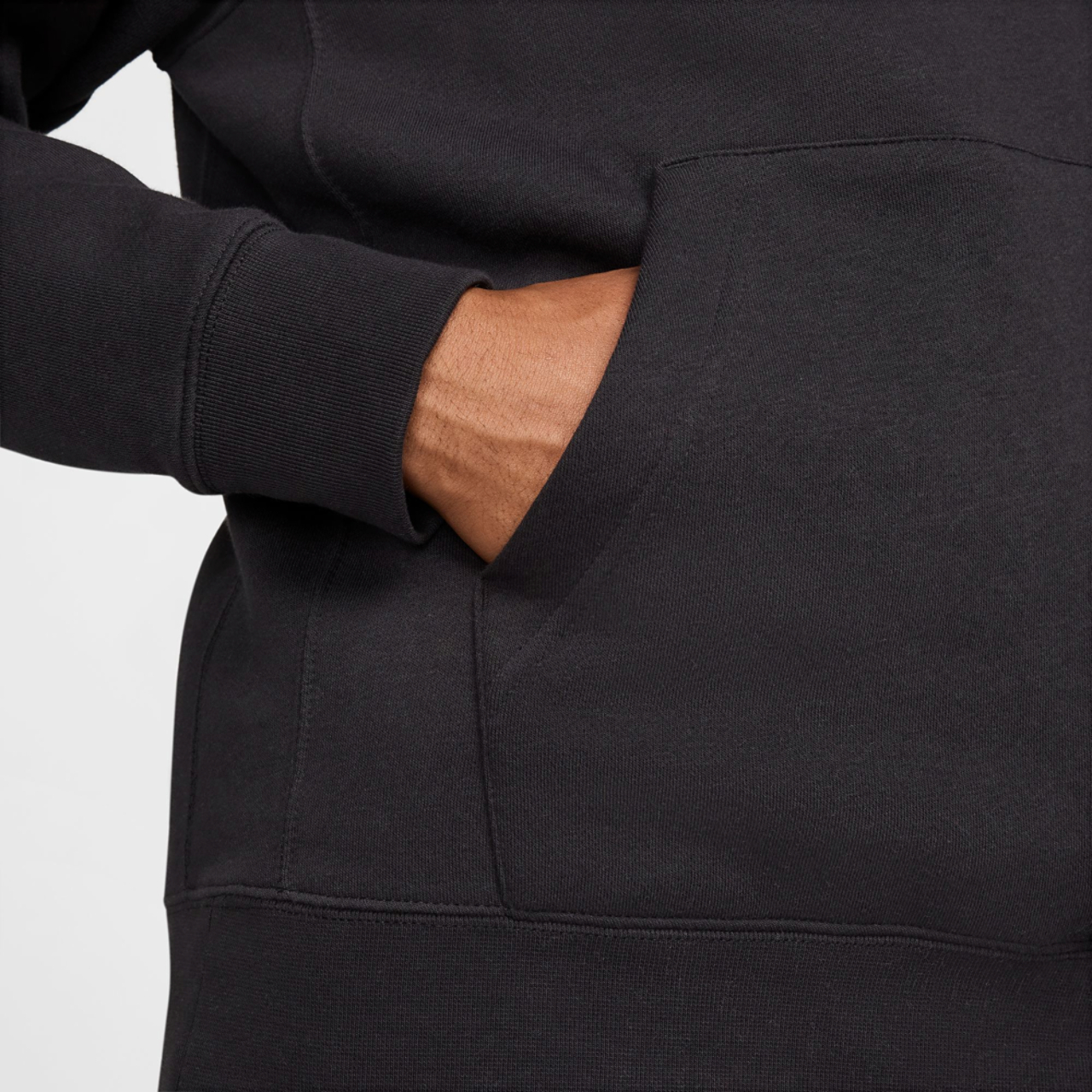 Nike NSW Club Pullover BB Hoodie Uni Image 3 of 3. Tap to open photo gallery.