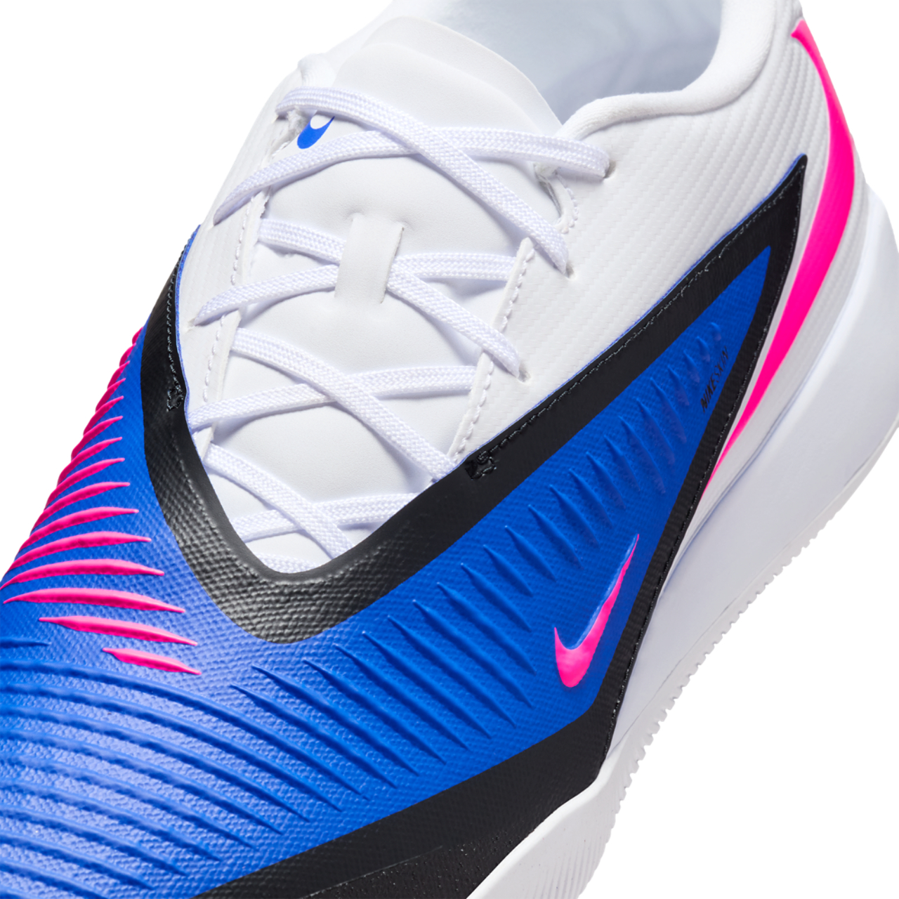 Nike Phantom 6 Low Acad IC Image 7 of 8. Tap to open photo gallery.