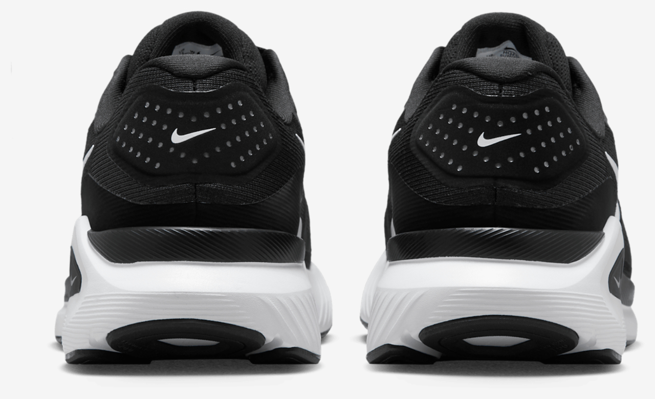 Nike Structure  26 Wide Image 3 of 5. Tap to open photo gallery.