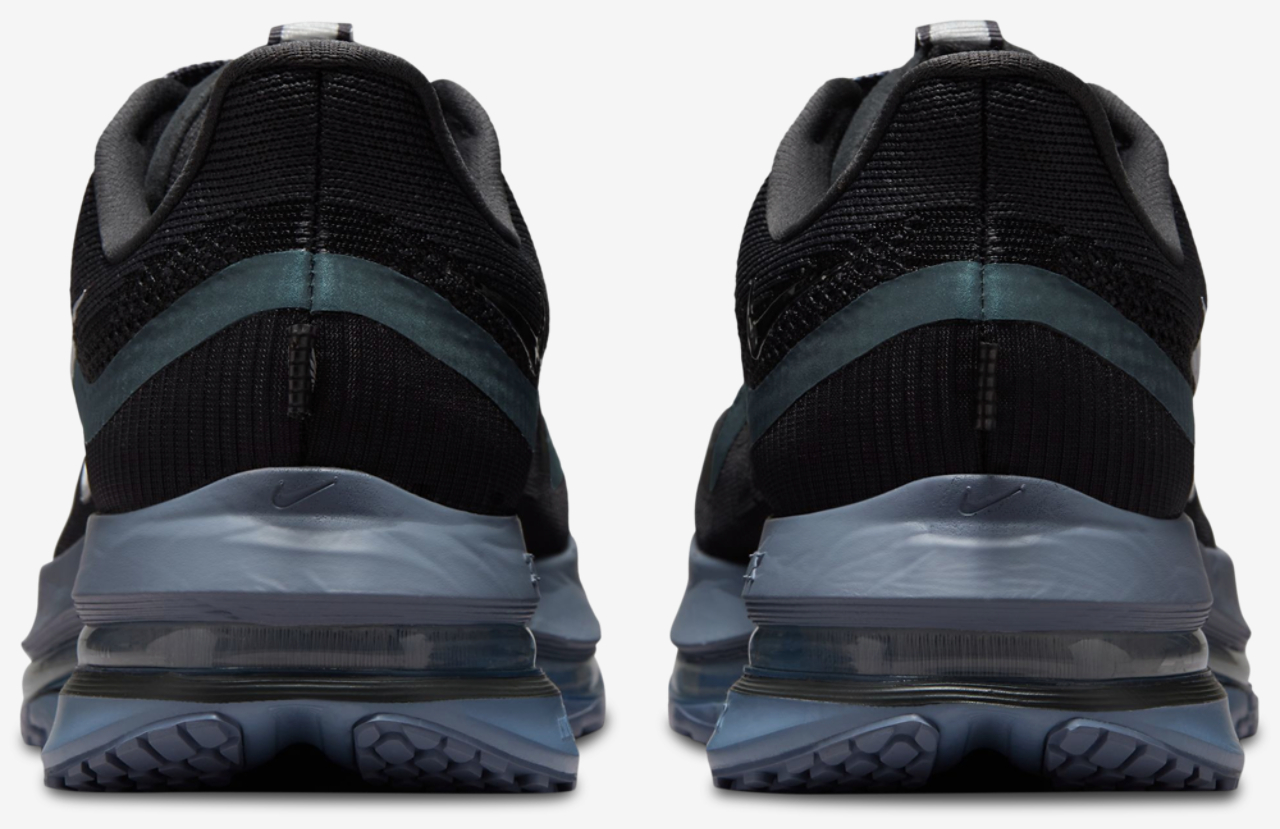 Nike Pegasus Premium Image 3 of 8. Tap to open photo gallery.