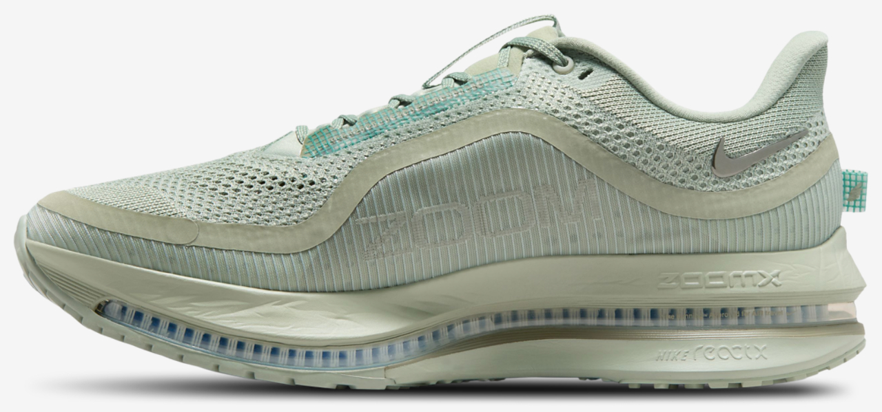 Nike Pegasus Premium Image 2 of 6. Tap to open photo gallery.
