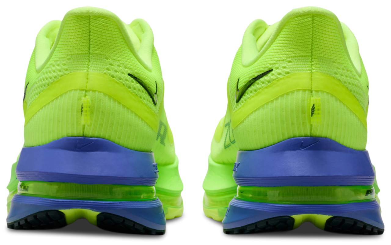 Nike Pegasus Premium Image 3 of 6. Tap to open photo gallery.