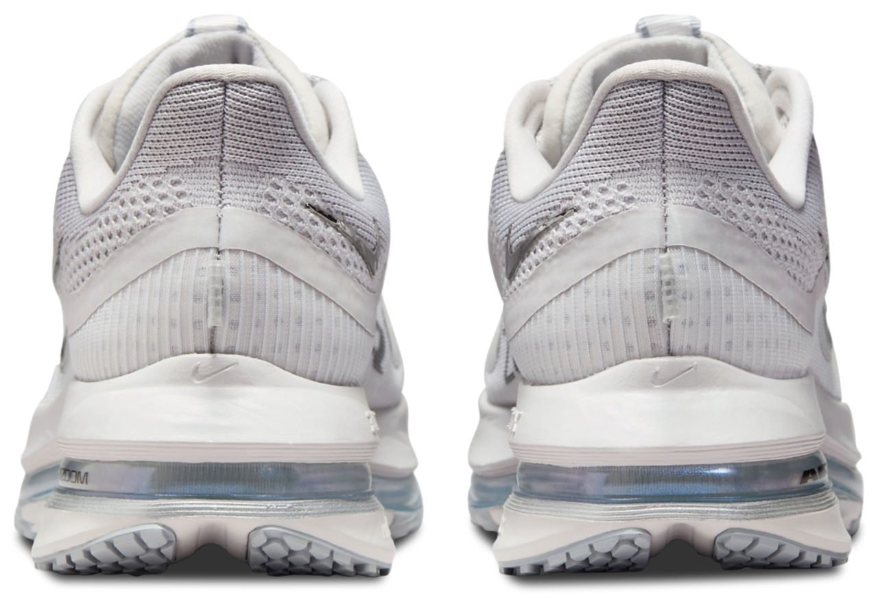 Nike Pegasus Premium Image 3 of 6. Tap to open photo gallery.