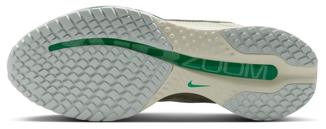 Nike Pegasus Premium Image 5 of 8. Tap to open photo gallery.
