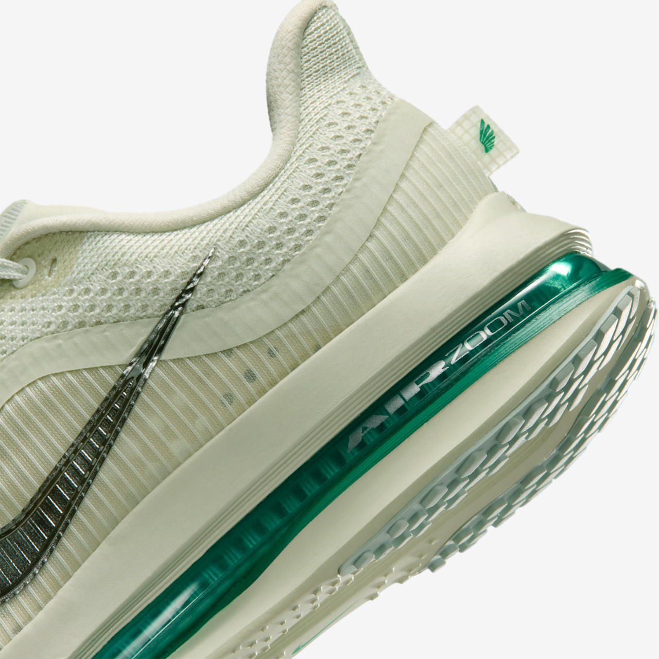 Nike Pegasus Premium Image 8 of 8. Tap to open photo gallery.