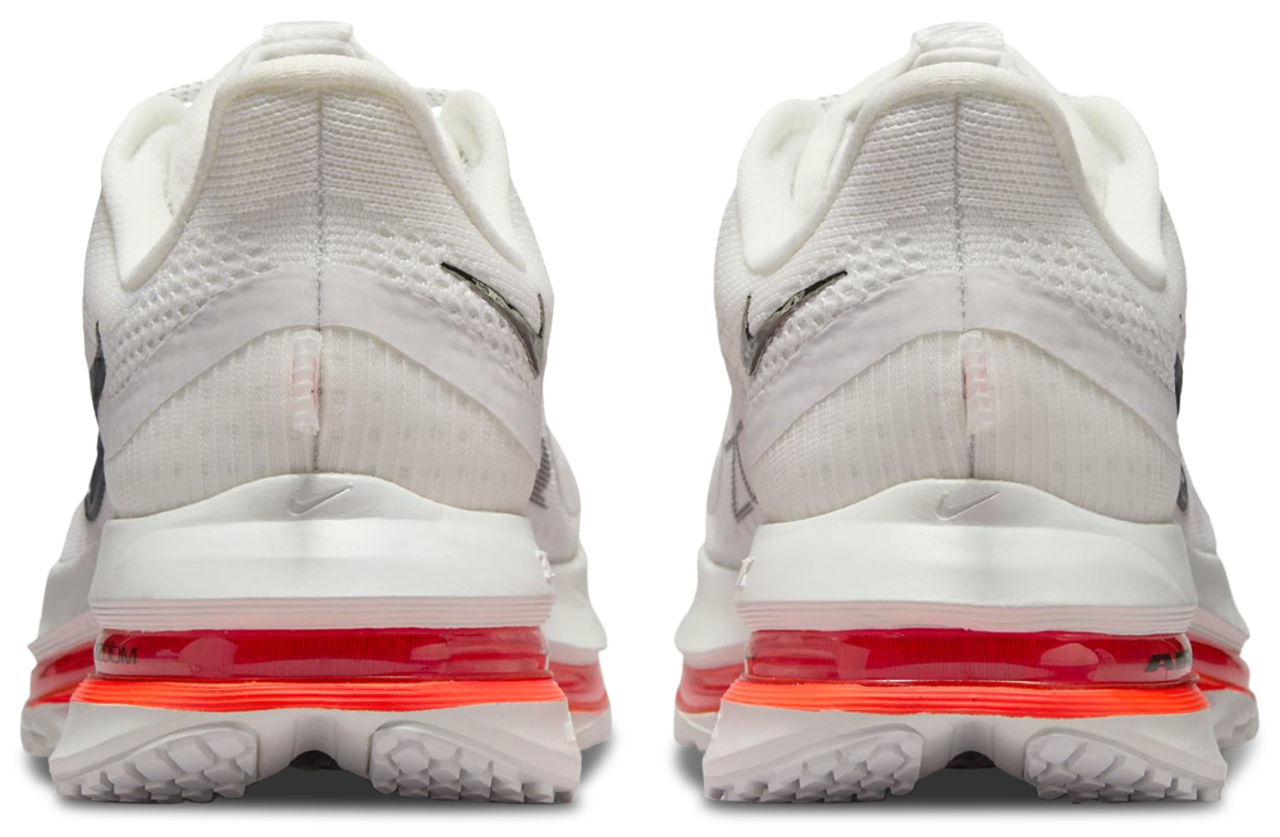 Nike Pegasus Premium Image 3 of 5. Tap to open photo gallery.