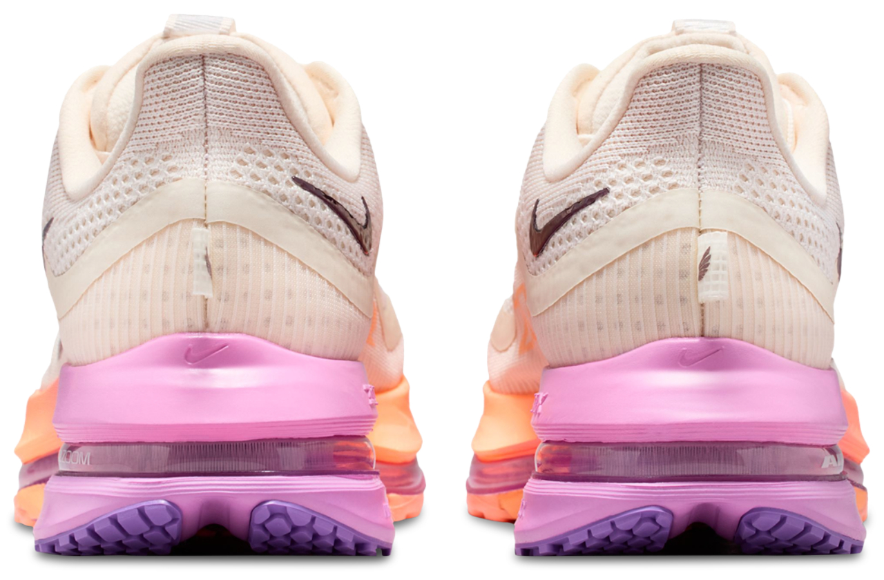 Nike Pegasus Premium Image 3 of 6. Tap to open photo gallery.