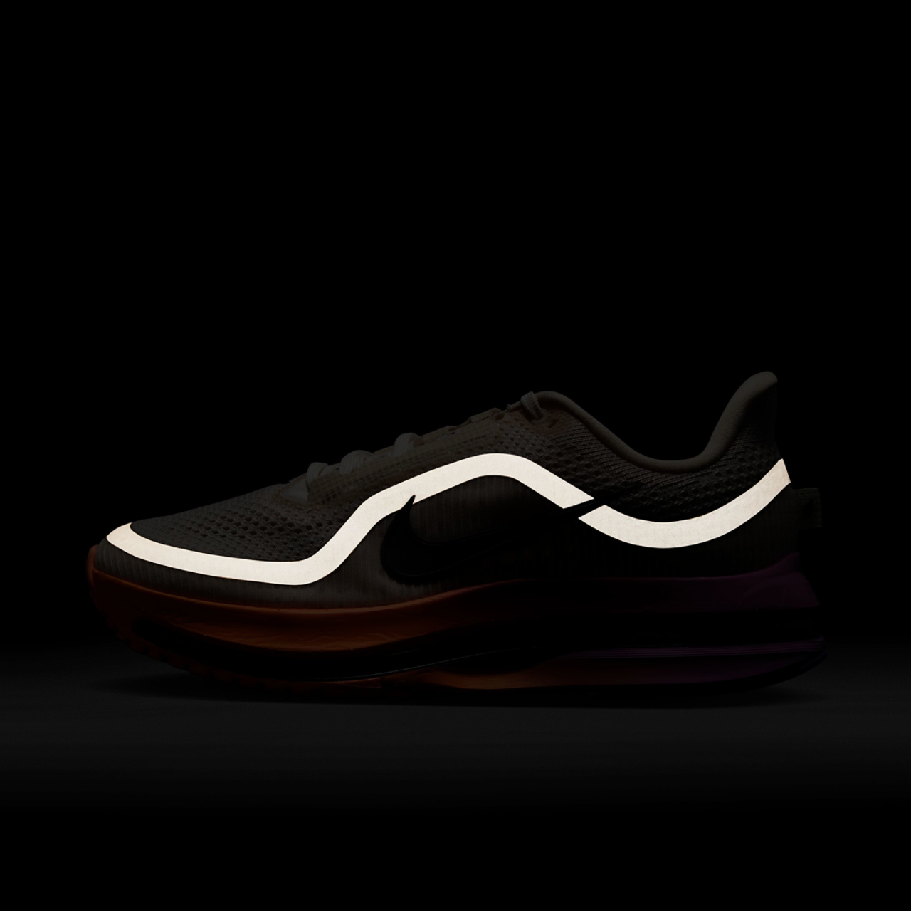Nike Pegasus Premium Image 6 of 6. Tap to open photo gallery.
