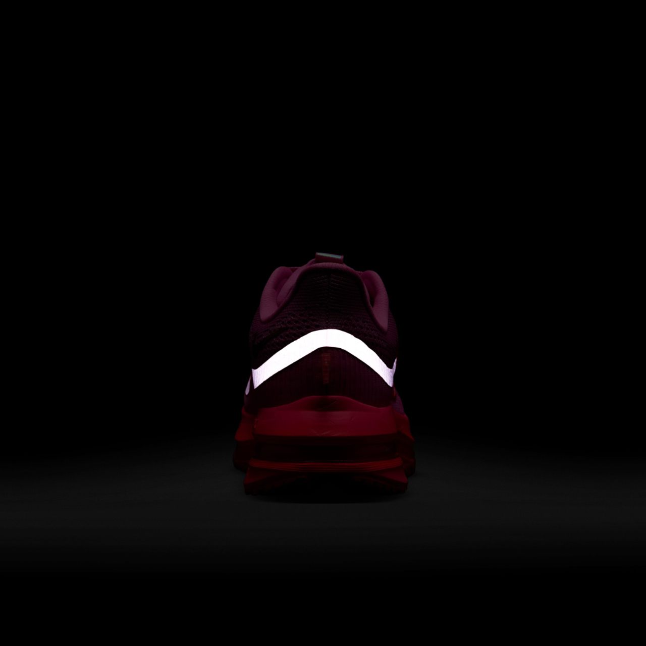 Nike Pegasus Premium Image 6 of 8. Tap to open photo gallery.