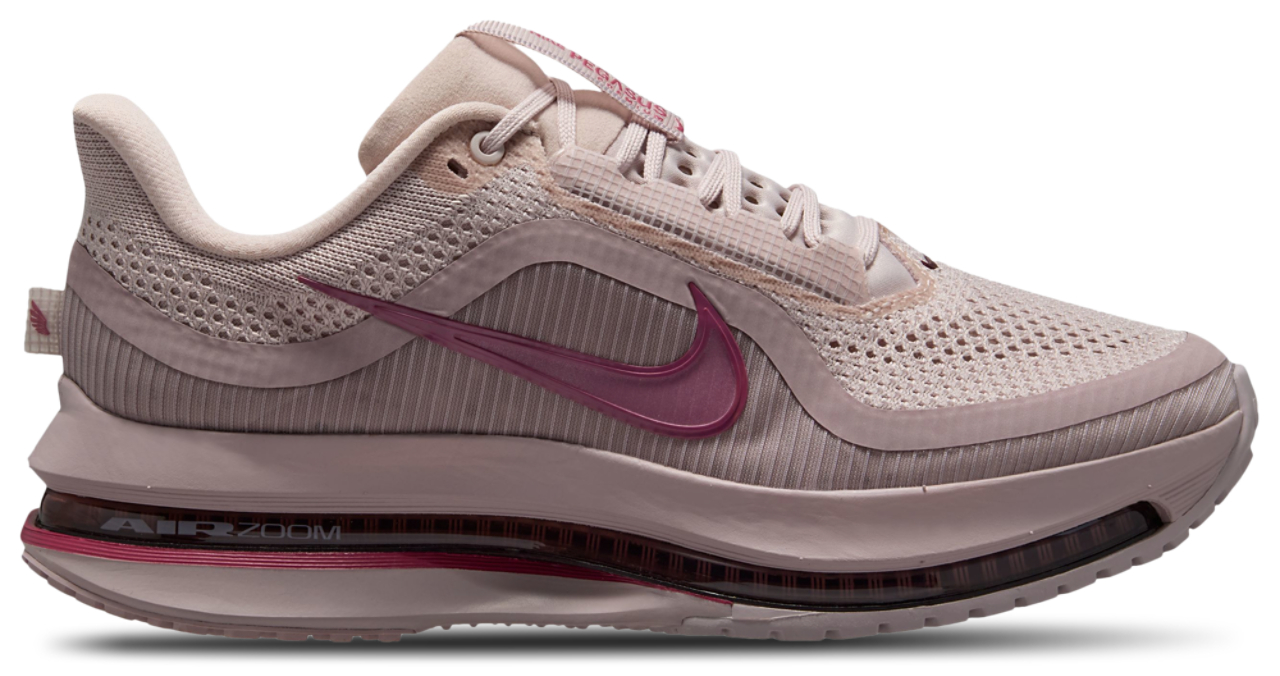 Nike Pegasus Premium Image 1 of 4. Tap to open photo gallery.