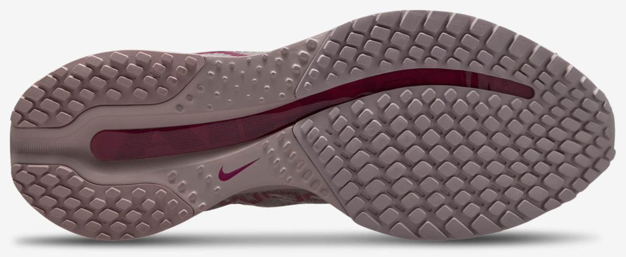 Nike Pegasus Premium Image 4 of 4. Tap to open photo gallery.