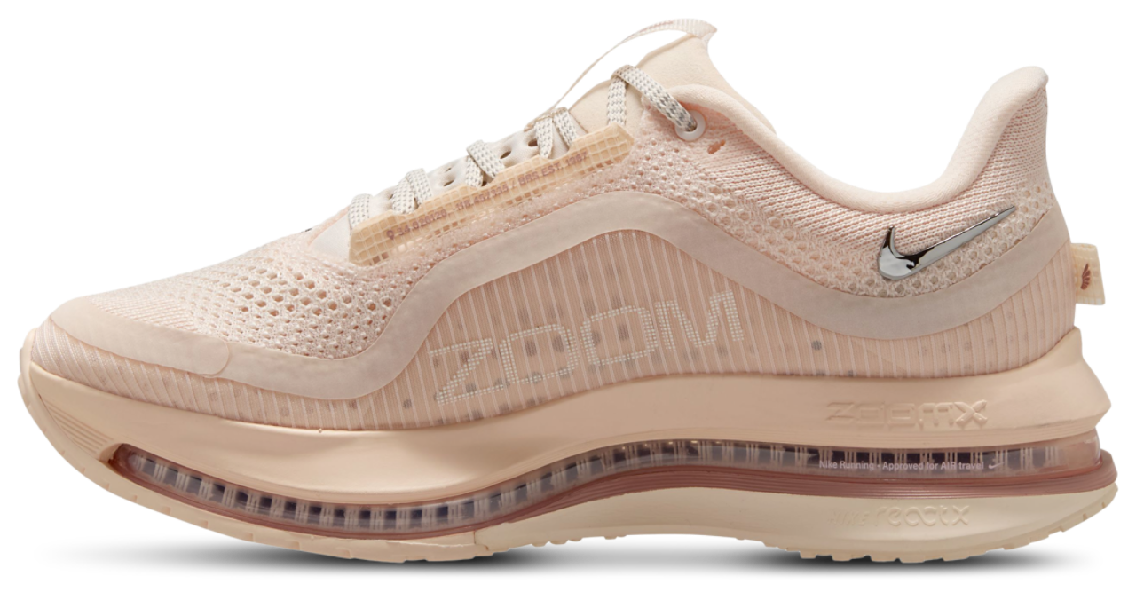 Nike Pegasus Premium Image 2 of 4. Tap to open photo gallery.