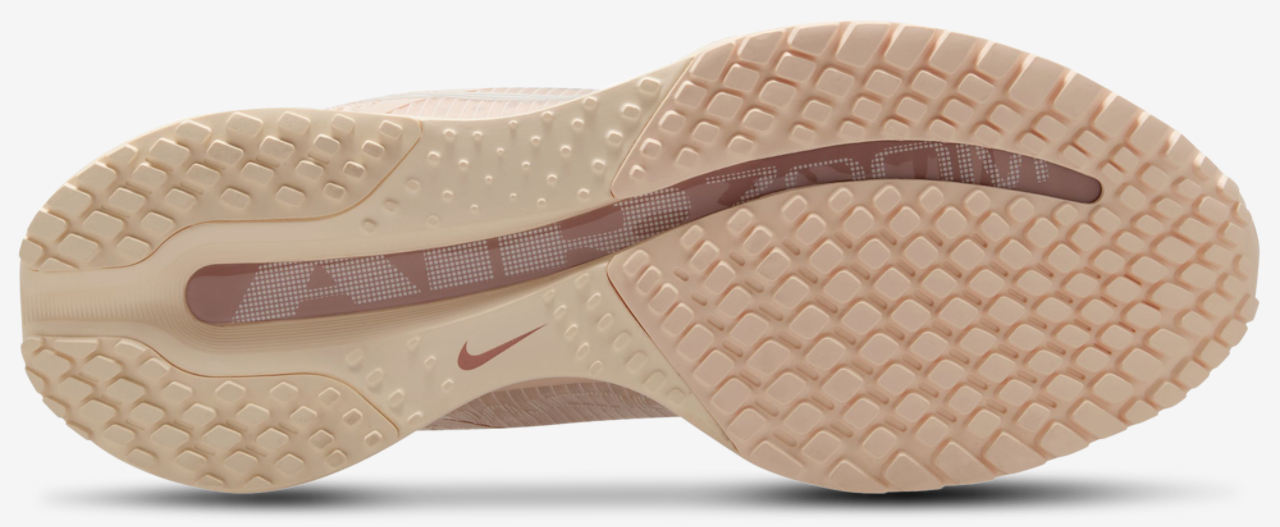 Nike Pegasus Premium Image 4 of 4. Tap to open photo gallery.